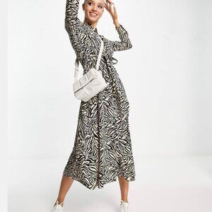 🐾 Stradivarius Midi Shirt Dress in Brown Abstract Animal Print – Size US 6 (S)